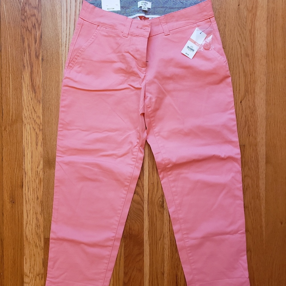 NWT Size 2 Coral Crown and Ivy Capri Pants